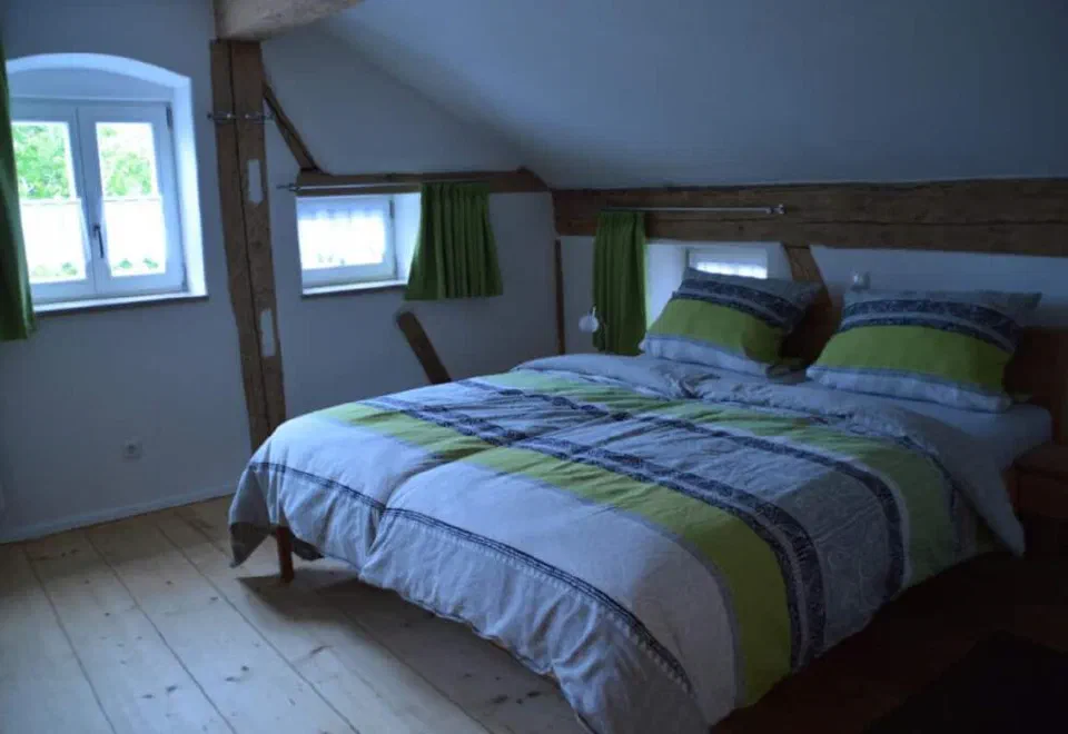 Schlafzimmer im OG